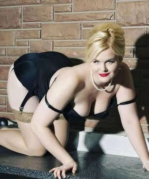 Lilli Luxe OnlyFans Leaked Free Thumbnail Picture - #iCIGtCuEl3