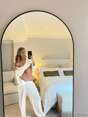 Lillian Phillips OnlyFans Leaked Free Thumbnail Picture - #ngVemEbQLd