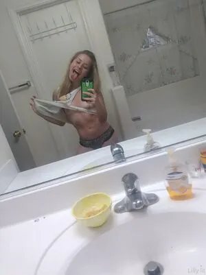 Lillillylitxxx OnlyFans Leaked Free Thumbnail Picture - #pmmUAUrdXE