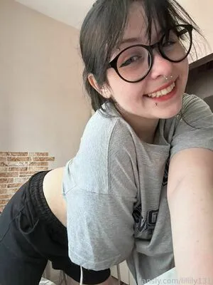 Lillily131 OnlyFans Leaked Free Thumbnail Picture - #PEtK9TPyIJ