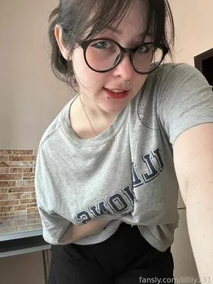 Lillily131 OnlyFans Leaked Free Thumbnail Picture - #hdOzbdxWLZ