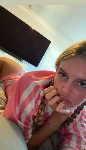 Lillimsr OnlyFans Leaked Free Thumbnail Picture - #SfZ3AsyCz5