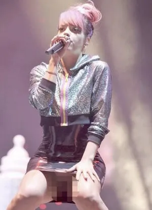 Lilly Allen OnlyFans Leaked Free Thumbnail Picture - #5AQrCXiobt