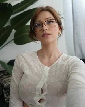 Lilly Bloomes OnlyFans Leaked Free Thumbnail Picture - #18EpmayG8t