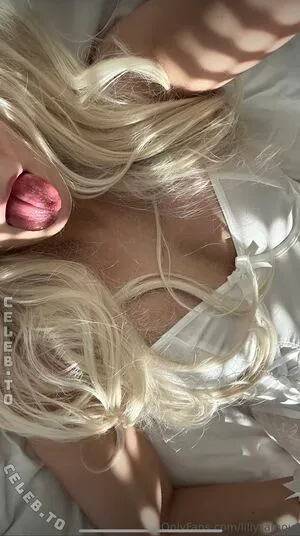 Lilly Fxy OnlyFans Leaked Free Thumbnail Picture - #MK0mUGKxn4