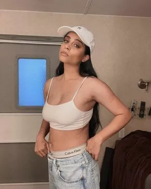 Lilly Singh OnlyFans Leaked Free Thumbnail Picture - #F7VEIpmwcH