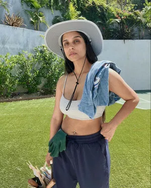 Lilly Singh OnlyFans Leaked Free Thumbnail Picture - #FnaDd7cr1l