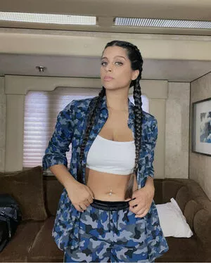 Lilly Singh OnlyFans Leaked Free Thumbnail Picture - #t1s7g0jts0