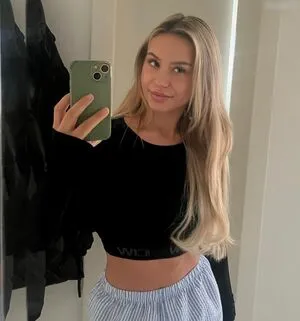 Lilly Solterbeck OnlyFans Leaked Free Thumbnail Picture - #V9gsOfbqkW