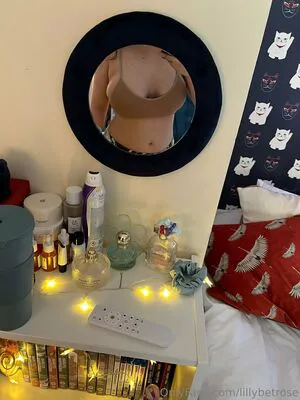 Lillybetrose OnlyFans Leaked Free Thumbnail Picture - #8OfxrakrDP