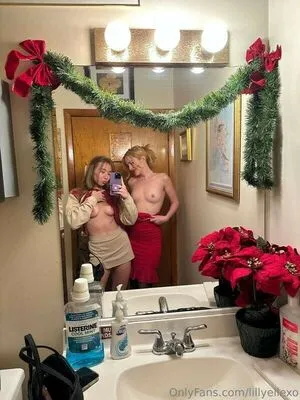 Lillyellexo OnlyFans Leaked Free Thumbnail Picture - #SflWvgOzVd