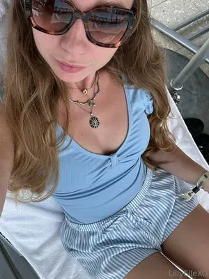 Lillyellexo OnlyFans Leaked Free Thumbnail Picture - #inKYUJqAy6