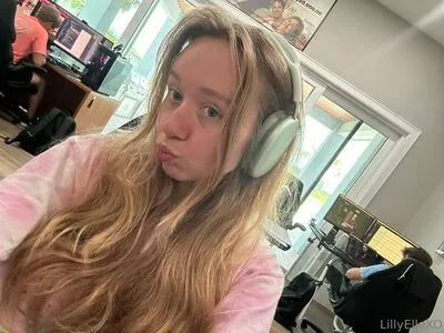 Lillyellexo OnlyFans Leaked Free Thumbnail Picture - #opm8PFJ6e4