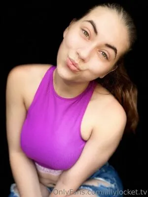 Lillylocket Tv OnlyFans Leaked Free Thumbnail Picture - #MCF02q2IR1