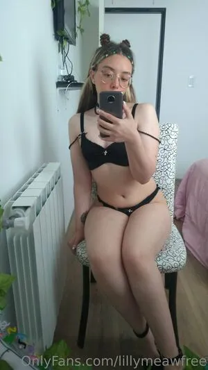 Lillymeawfree OnlyFans Leaked Free Thumbnail Picture - #exfKvfzRVz