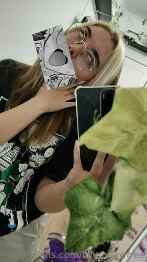 Lillymeawfree OnlyFans Leaked Free Thumbnail Picture - #l6IcwIeb42