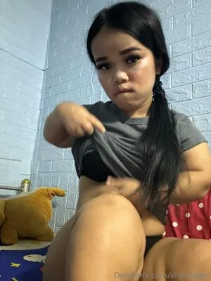 Lillymidget OnlyFans Leaked Free Thumbnail Picture - #0tFVXhW56k