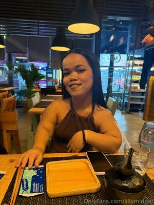 Lillymidget OnlyFans Leaked Free Thumbnail Picture - #diHmMIviO3