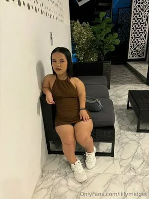 Lillymidget OnlyFans Leaked Free Thumbnail Picture - #pAdaLAJsgH