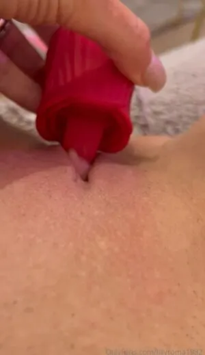 Lillyroma1982 OnlyFans Leaked Free Thumbnail Picture - #0jiwC7Ml7e