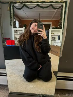 Lillyrose8893 OnlyFans Leaked Free Thumbnail Picture - #NONw3h1Ot8