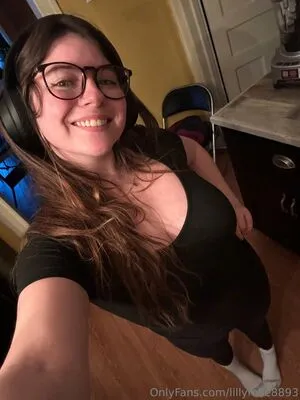 Lillyrose8893 OnlyFans Leaked Free Thumbnail Picture - #bWmd1GvOp6