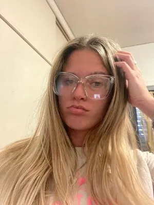 Lillyylovely OnlyFans Leaked Free Thumbnail Picture - #R7ki9Enxc4