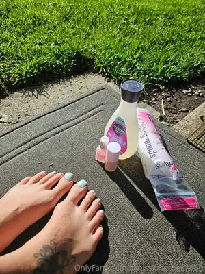 Lilmisslongtoes7410 OnlyFans Leaked Free Thumbnail Picture - #FPCjk1URIb