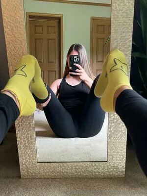 Lilmissnaughtyfeet OnlyFans Leaked Free Thumbnail Picture - #5poCoNPCPk