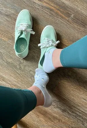 Lilmissnaughtyfeet OnlyFans Leaked Free Thumbnail Picture - #wINju4jgu3