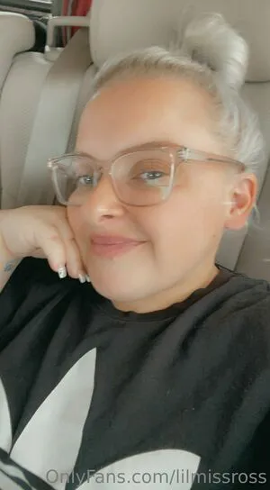 Lilmissross OnlyFans Leaked Free Thumbnail Picture - #yb3OTTS2kY
