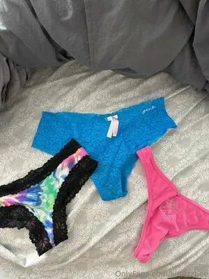 Lilmizzbee OnlyFans Leaked Free Thumbnail Picture - #ZWlyFr8B0l