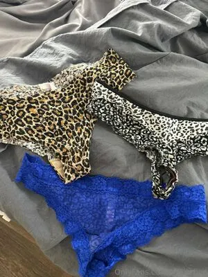 Lilmizzbee OnlyFans Leaked Free Thumbnail Picture - #tKtxEVILyx