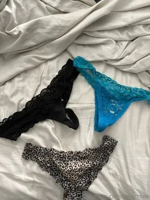 Lilmizzbee OnlyFans Leaked Free Thumbnail Picture - #uM09APSS4x