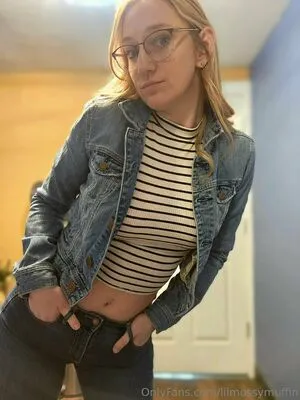 Lilmossymuffn OnlyFans Leaked Free Thumbnail Picture - #NTHvngmg07