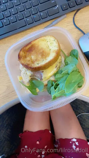 Lilrosiedoll OnlyFans Leaked Free Thumbnail Picture - #lrloysWbfi