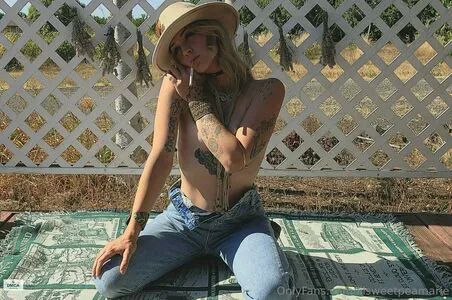 Lilsweetpeamarie OnlyFans Leaked Free Thumbnail Picture - #qqiaRqAvkR