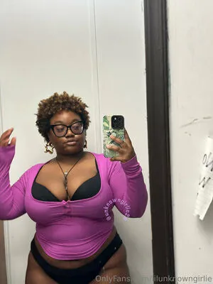 Lilunknowngirlie OnlyFans Leaked Free Thumbnail Picture - #2BQ42foVxk