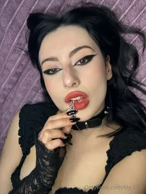 Lily OnlyFans Leaked Free Thumbnail Picture - #8zQ9cS61xs