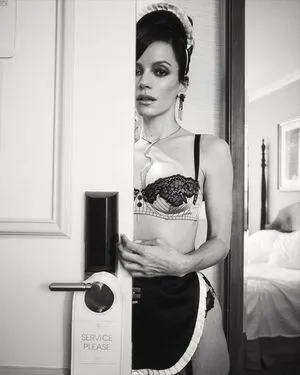 Lily Allen OnlyFans Leaked Free Thumbnail Picture - #3crpRDWXs0