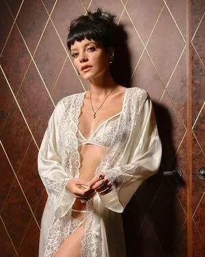 Lily Allen OnlyFans Leaked Free Thumbnail Picture - #BlwDOBO36k