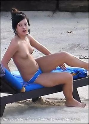 Lily Allen OnlyFans Leaked Free Thumbnail Picture - #ENU2H2ErSe