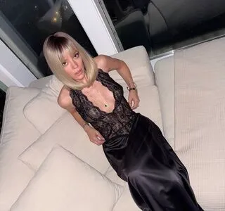 Lily Allen OnlyFans Leaked Free Thumbnail Picture - #SjIeDJob2F