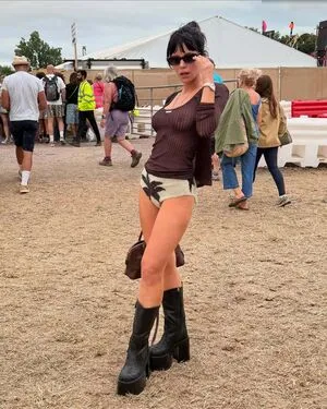 Lily Allen OnlyFans Leaked Free Thumbnail Picture - #TwcnadM8Ba