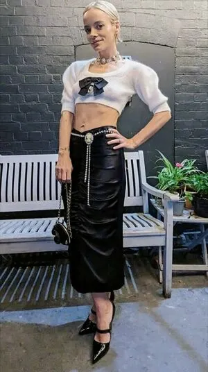 Lily Allen OnlyFans Leaked Free Thumbnail Picture - #fd6T6o1DK4