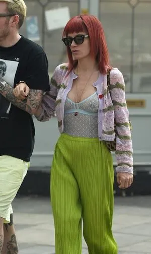 Lily Allen OnlyFans Leaked Free Thumbnail Picture - #wb3agAdUnD