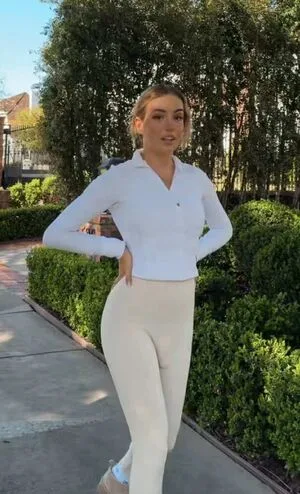 Lily Ann OnlyFans Leaked Free Thumbnail Picture - #v4Hpr26G02