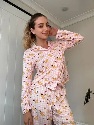 Lily Annn OnlyFans Leaked Free Thumbnail Picture - #SINabbJ3d6