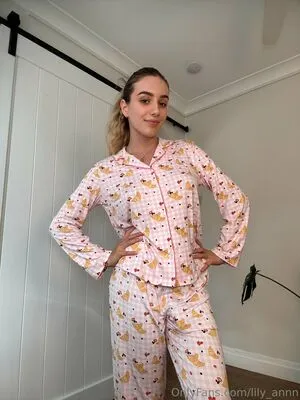 Lily Annn OnlyFans Leaked Free Thumbnail Picture - #drDMH9DPP9