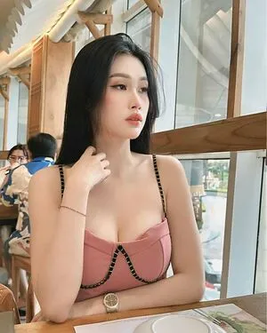 Lily Chong OnlyFans Leaked Free Thumbnail Picture - #X1m2prBbmb